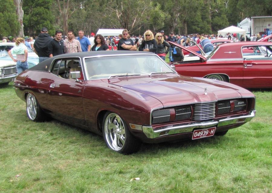 Ford Landau 1974 года  (фото 3 из 3)